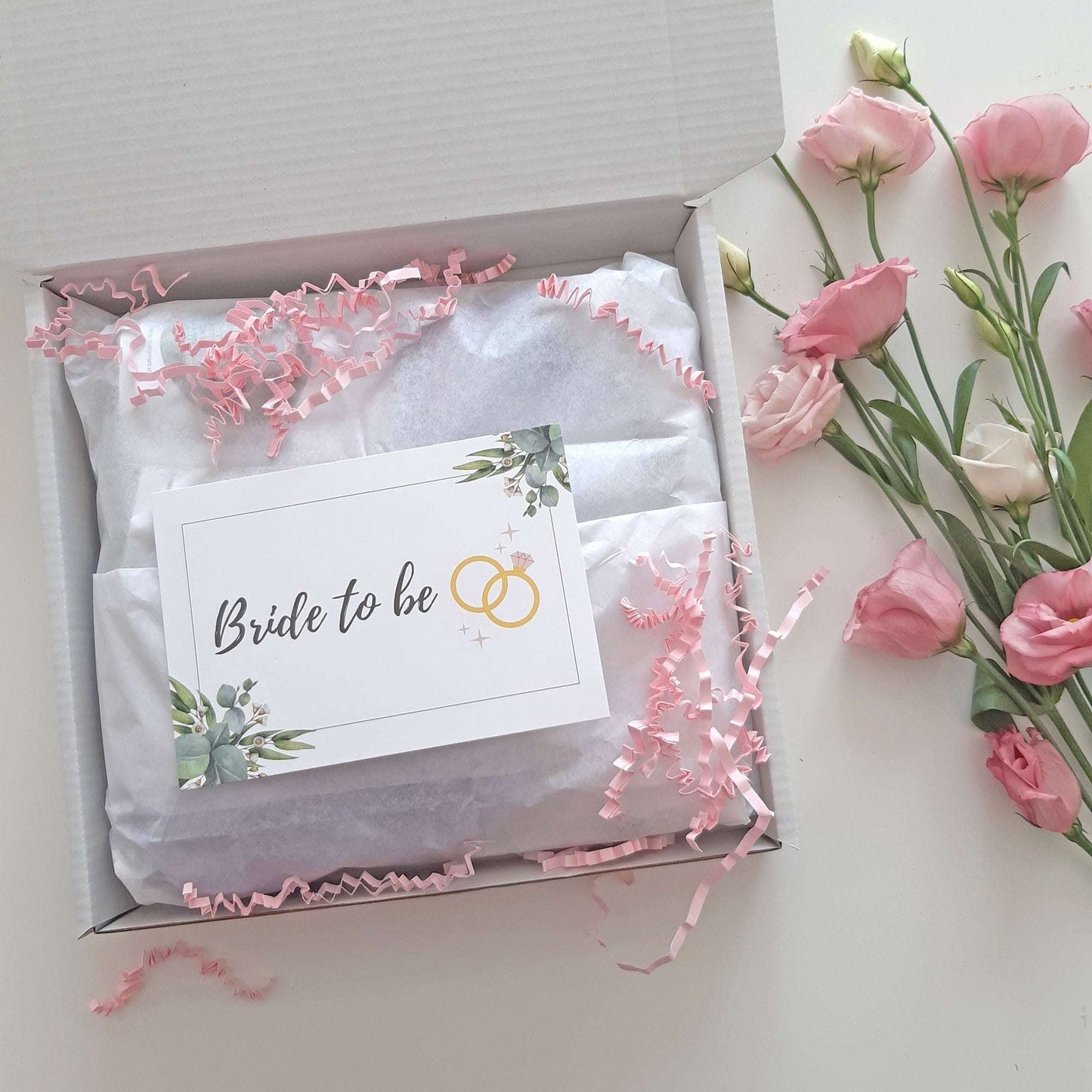 BRIDE TO BE GIFT BOX | THE BLUSH CELEBRATION BOX