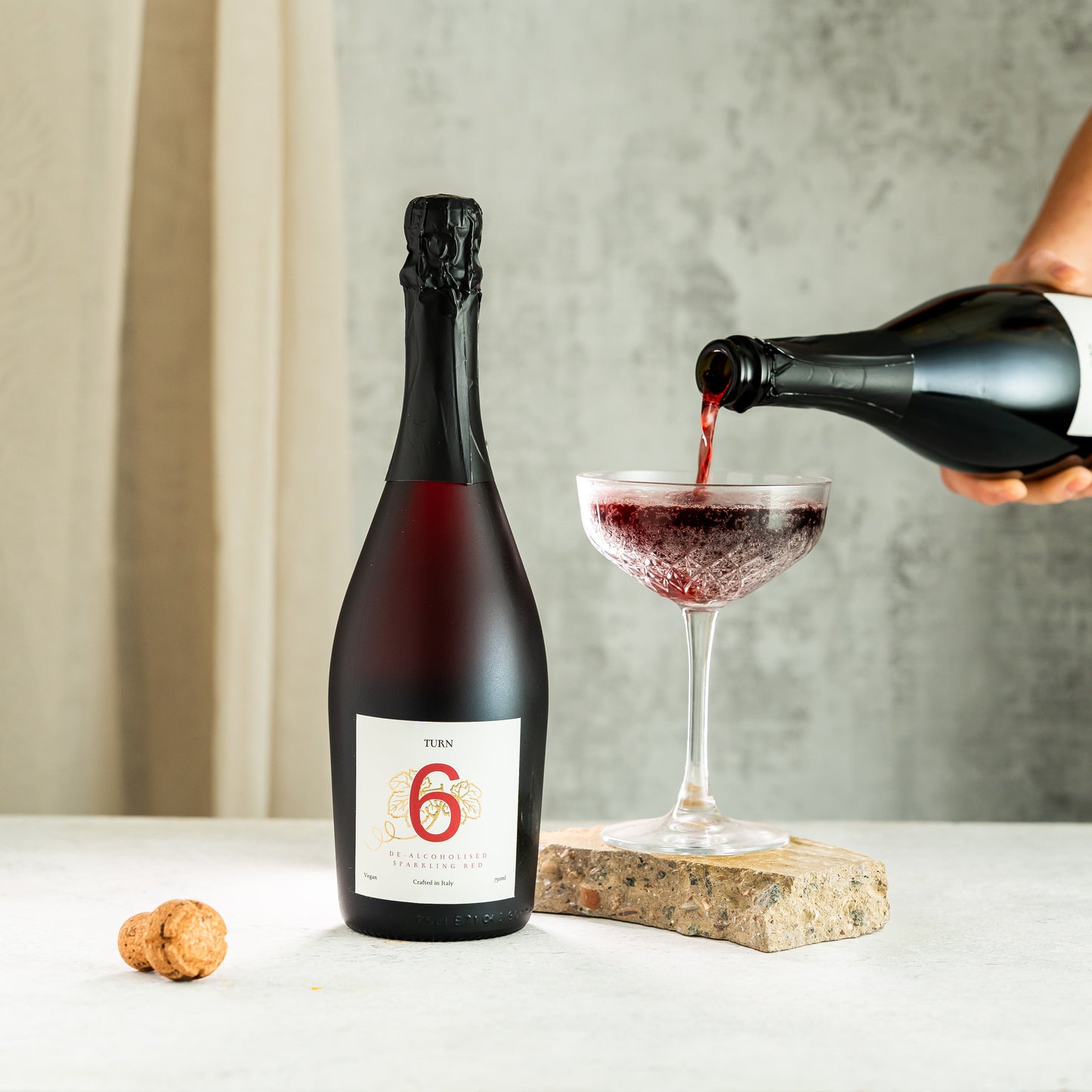 Alcohol-Free Sparkling Red Wine