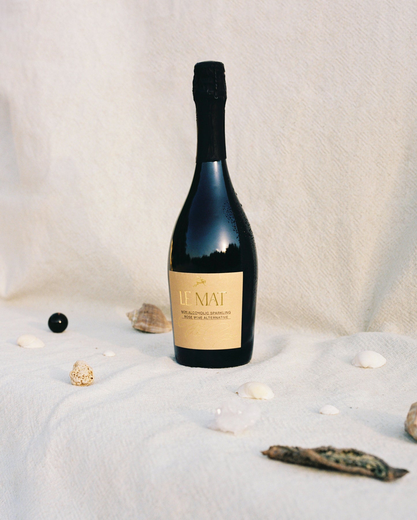 Le Mat Grit & Grace Non-Alcoholic Rose Sparkling Wine Alternative 750ml