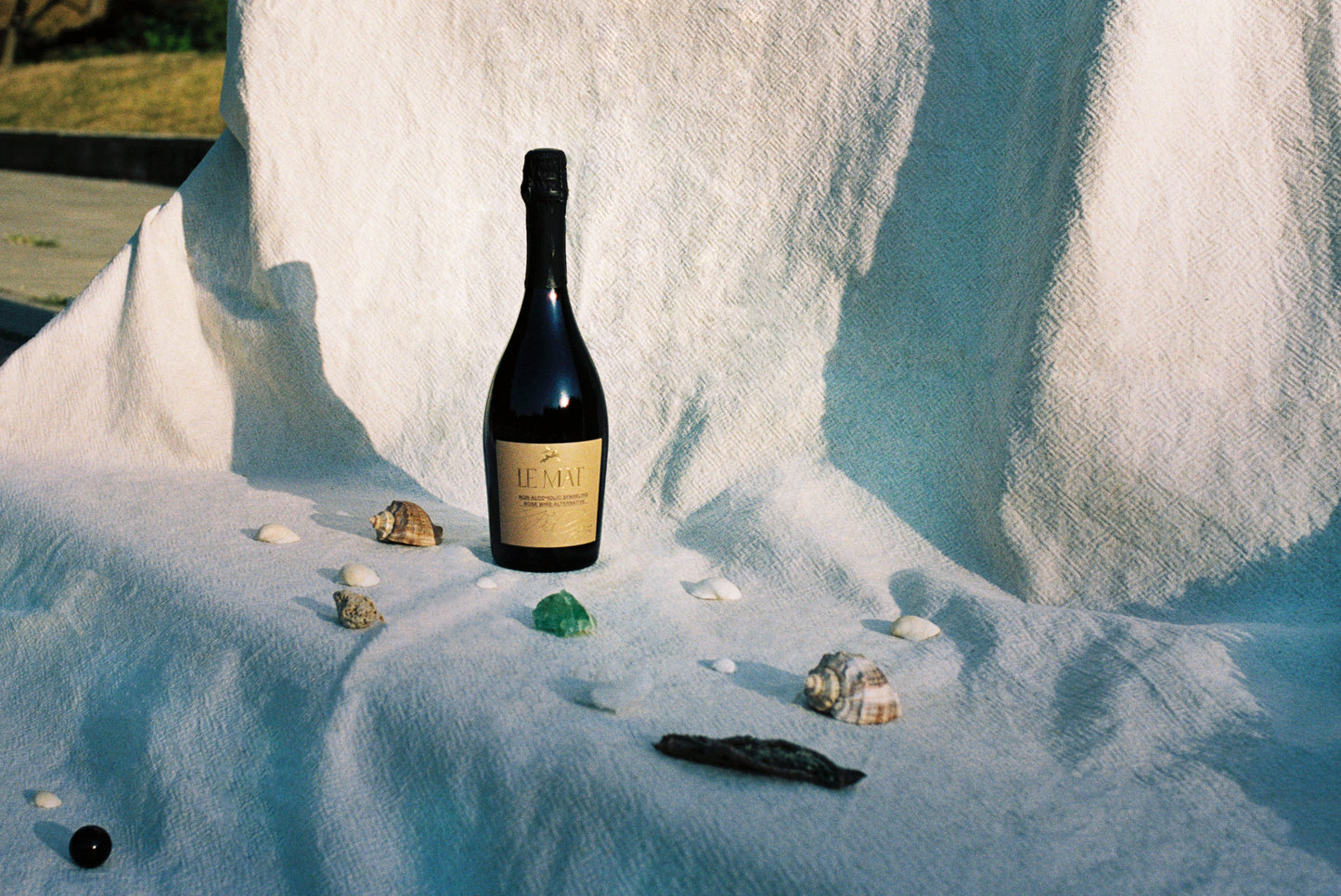 Le Mat Grit & Grace Non-Alcoholic Rose Sparkling Wine Alternative 750ml